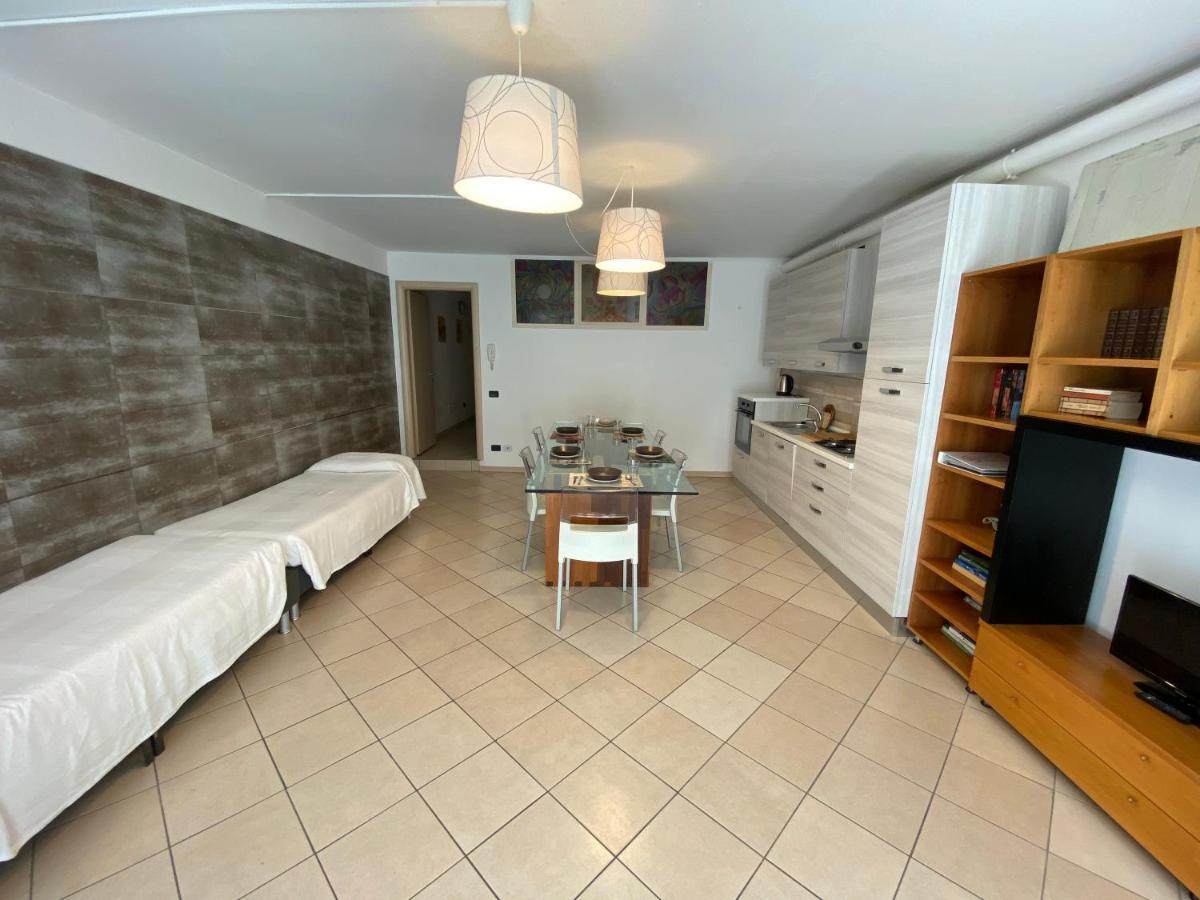 Case Vacanza Le Vele Desenzano del Garda Ngoại thất bức ảnh