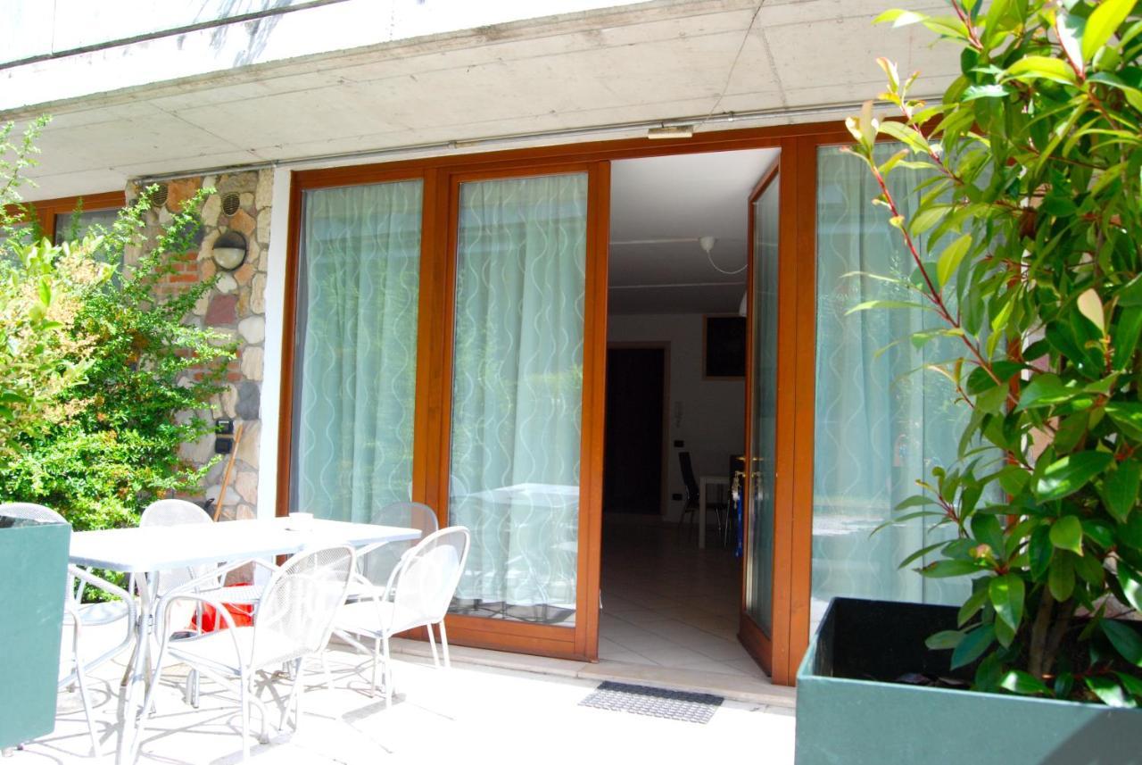 Case Vacanza Le Vele Desenzano del Garda Ngoại thất bức ảnh