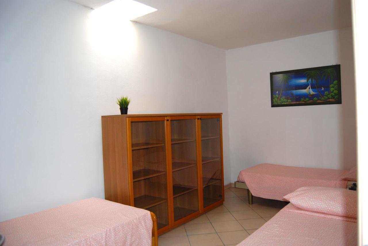 Case Vacanza Le Vele Desenzano del Garda Ngoại thất bức ảnh