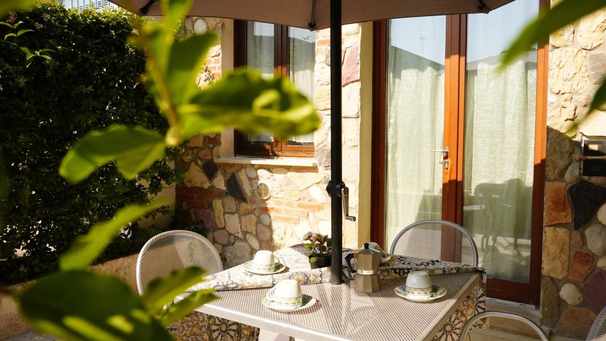 Case Vacanza Le Vele Desenzano del Garda Ngoại thất bức ảnh
